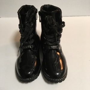 Tahari Girls Boots